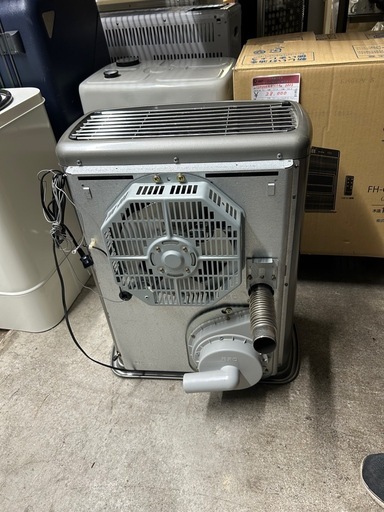分解掃除済み　アース万代店　コロナ FF-VY55PGFF式 石油ストーブ 2008年製　木造：14畳 コンクリ：23畳 CORONA