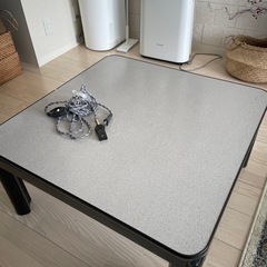 こたつテーブルの画像