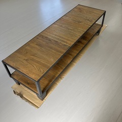 テレビ台　重厚感有る落ち着いた台ですの画像