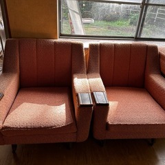 レトロソファ　3人がけと1人用2つの画像