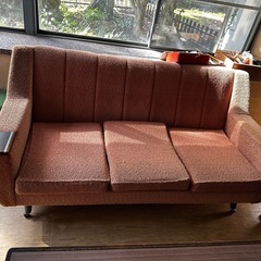 レトロソファ　3人がけと1人用2つの画像