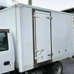 1.6坪/外寸長さ326cm●保冷コンテナ、横ドア付き●ガレージ.キャンプ場.作業場.農機具.倉庫物置●福岡発、九州全域配送可の画像