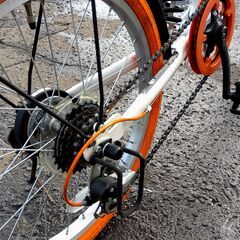 SIAFEI 20インチ 折りたたみ自転車 ホワイト×レッド 6段変速 ライト/カゴ付き 自転車 札幌市 中央区 南12条の画像