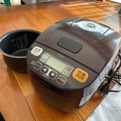 3合炊き炊飯器の画像