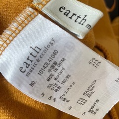 earth music&ecology 秋冬用膝丈スカートの画像