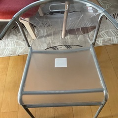 IKEA テーブルとイス　あまり使っていませんの画像