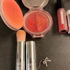 口紅、リップ、チーク　化粧品コスメの画像