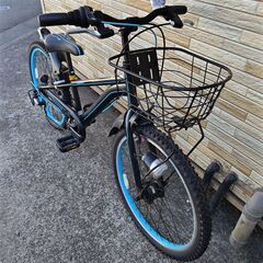 中古自転車 6段変速 22インチ LEDオートライト 軽整備済み 防犯登録対応 町田市 相模原市 MM880の画像