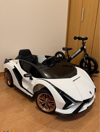 ランボルギーニ乗り物モニター付き