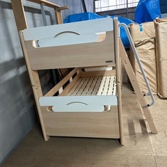 二段ベッドの画像