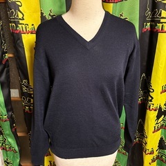 レディース服、ベスト、カーディガン、ズボンー無料でお譲りします。の画像