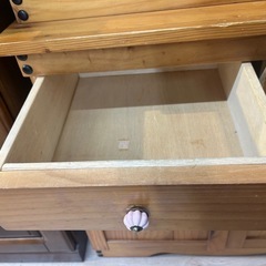 ジモティー割引🏷️【ジャングルジャングル 岸和田和泉インター店】食器棚 和泉市 堺市 岸和田市 泉大津市 高石市 泉北郡熊取町の画像