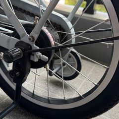 美品　子供用自転車　補助輪付きの画像