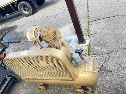 コンプレッサー