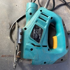 変速ジグソー&RYOBI 電動チェーン
ソーの画像