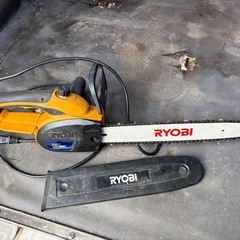 変速ジグソー&RYOBI 電動チェーン
ソーの画像