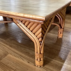 ラタンローテーブル＊天板ナラ集成材【町田市再生家具】　252234の画像