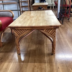 ラタンローテーブル＊天板ナラ集成材【町田市再生家具】　252234の画像