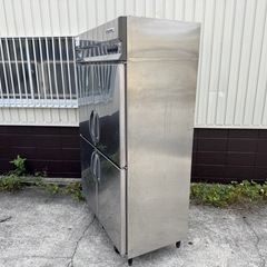 フクシマガリレイ　業務用　縦型冷蔵庫　厨房　飲食店　URN-40RE1の画像