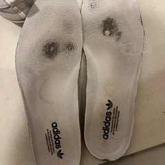 アディダス　レディース　スニーカーの画像