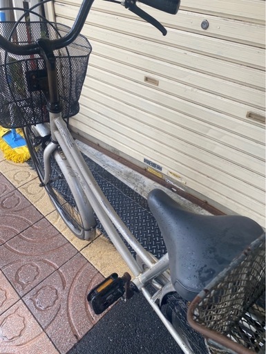訳あり★パンクレスタイヤカゴ付き自転車　ギアなし　前後ろカゴ付き　26インチ