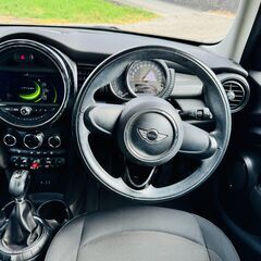 【mini5ドア】コーティング済み 無事故 ナビ バックモニター ETC 売り切り即決！の画像