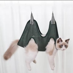 猫用おもちゃ＆爪切りハンモックの画像