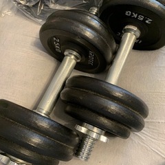 ダンベル・寝具　まとめて処分の画像