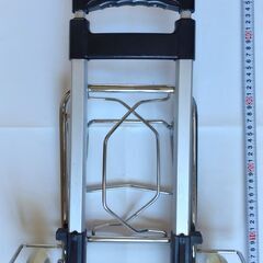 美品 ほぼ未使用 二輪台車 運搬車カート キャリー 折りたたみ式  らくらくの画像