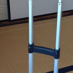 美品 ほぼ未使用 二輪台車 運搬車カート キャリー 折りたたみ式  らくらくの画像