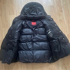 yetiダウンジャケットの画像