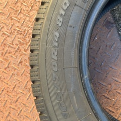中古スノータイヤ 165/70r14の画像