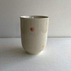 ブタさん柄のかわいい湯のみの画像