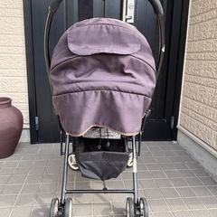 コンビ　ベビーカーの画像