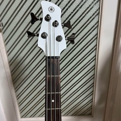 ベース美品Yamaha TRBX304 
の画像