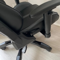 ゲーミングチェアの画像