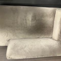 LOWYAベルベット調2人掛けソファーの画像
