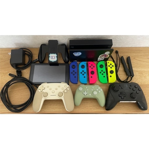 Nintendo Switch 本体　＋　周辺アクセサリーセット