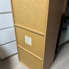 3段　カラーボックスの画像