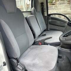 いすがエルフトラック 平ボディ・標準ロン グ・フルフラットロー・2トンの画像