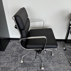 オフォスチェア　の画像