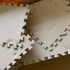 （お譲り先決定
）ジョイントマット　アイボリー&ブラウン　大小計60枚9200円分の画像