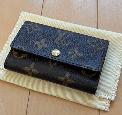 【ほぼ新品】2024年購入　ルイヴィトン　キーケース　6連