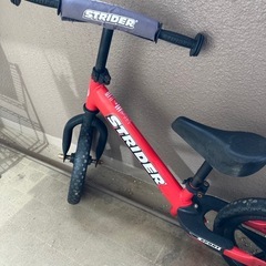 ストライダー赤　STRIDER 12型 スポーツモデル（レッド）の画像