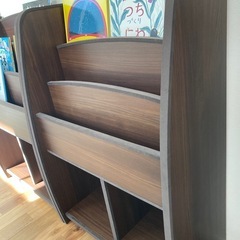 定価2万以上　絵本ラック 本棚　傷なしの方　ブラウン国産 の画像