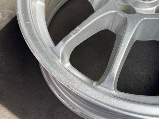 1029-6)ブリヂストン16インチアルミ中古4本セット！6.5J-16+39 TOYOTA車 平面座