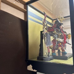 五月人形 ガラスケース入り 無料でお譲りしますの画像