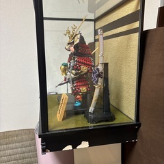 五月人形 ガラスケース入り 無料でお譲りしますの画像