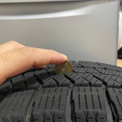 BRIDGESTONE スタッドレスタイヤ 185/65/r15の画像