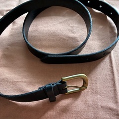 女性用ベルト　細め2本の画像